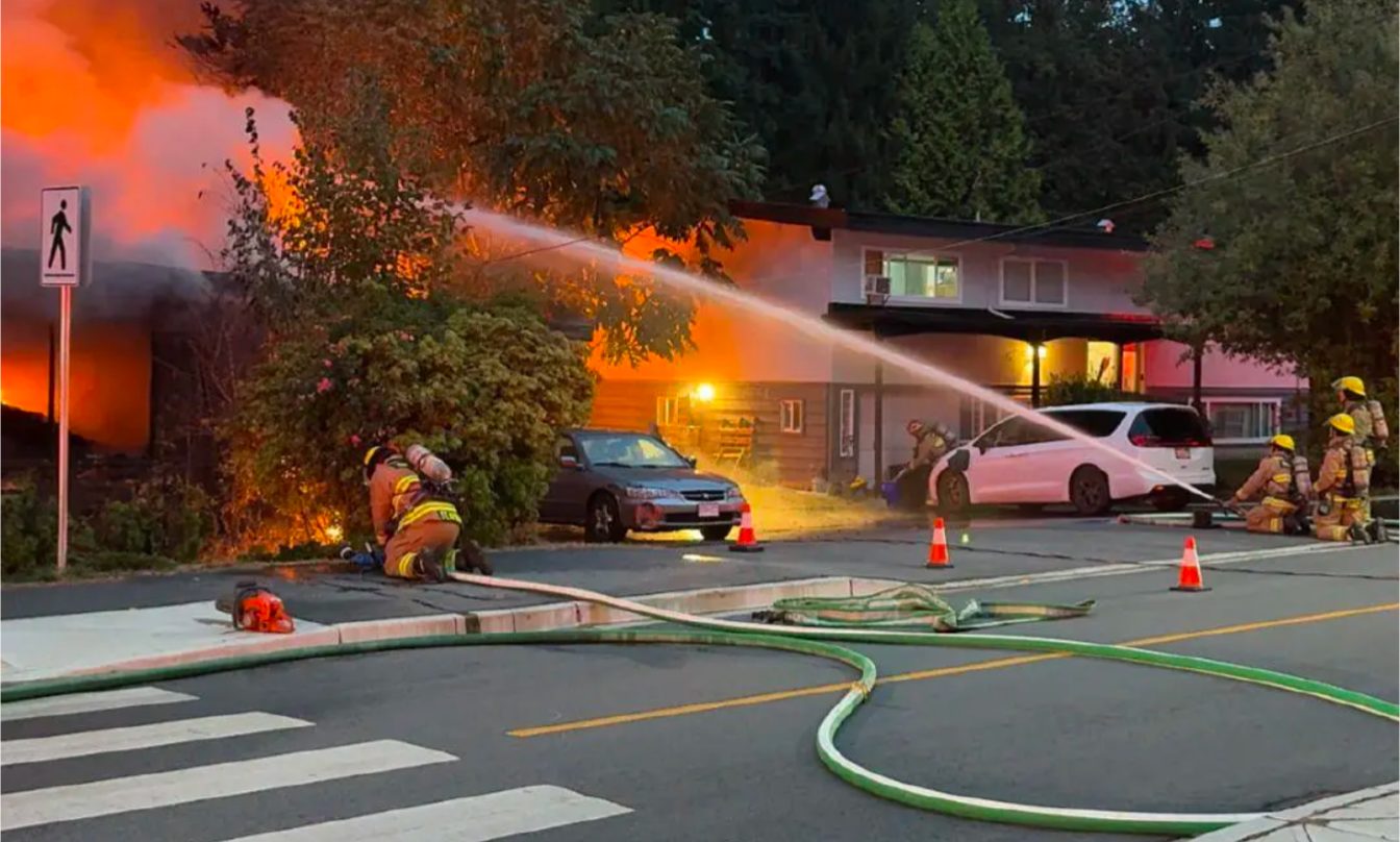 Cháy nhà chết người ở Maple Ridge, một người tử vong